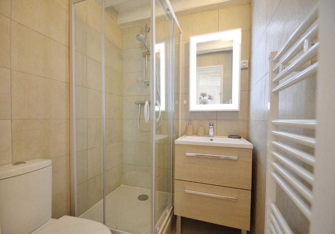 Le Petit France - Hyper Centre De Fontainebleau - Proche Insead Apartman Kültér fotó